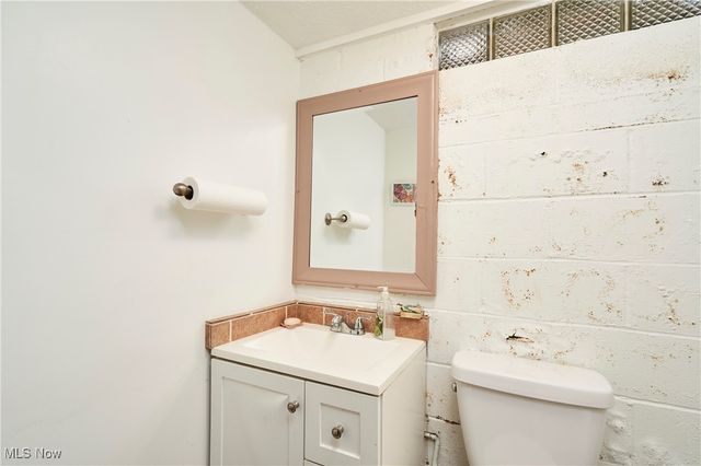 1225 Belleflower Road, Akron, OH 44307