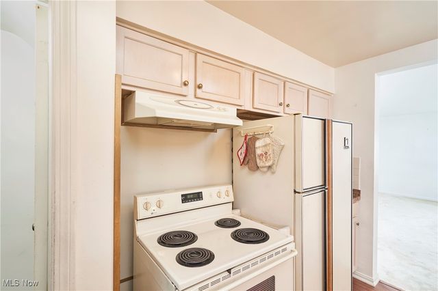 1225 Belleflower Road, Akron, OH 44307