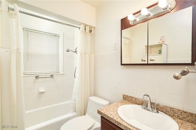 1225 Belleflower Road, Akron, OH 44307