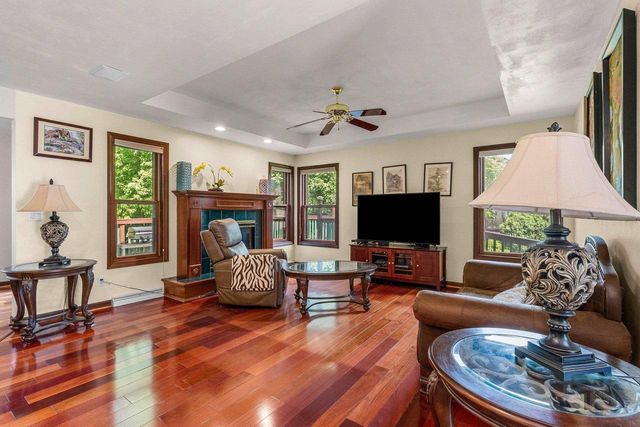 W2342 VALLEYWOOD LANE, Appleton, WI 54915