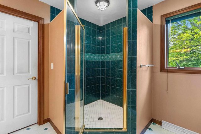 W2342 VALLEYWOOD LANE, Appleton, WI 54915