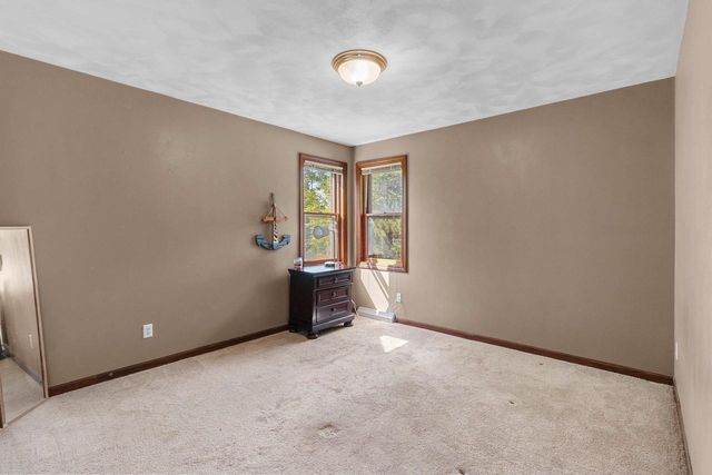 W2342 VALLEYWOOD LANE, Appleton, WI 54915