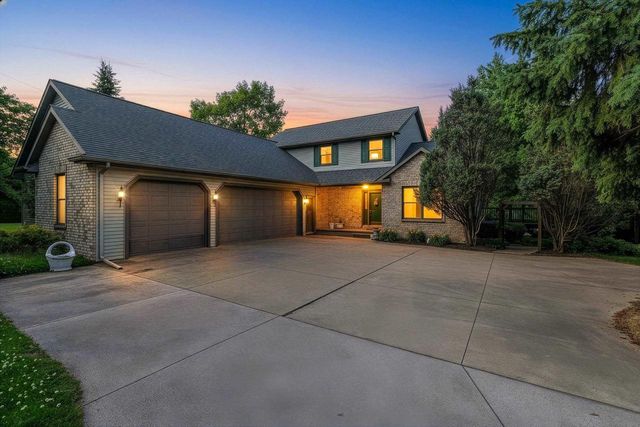 W2342 VALLEYWOOD LANE, Appleton, WI 54915