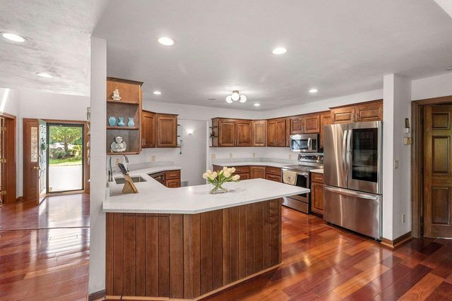 W2342 VALLEYWOOD LANE, Appleton, WI 54915