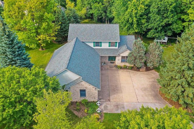 W2342 VALLEYWOOD LANE, Appleton, WI 54915