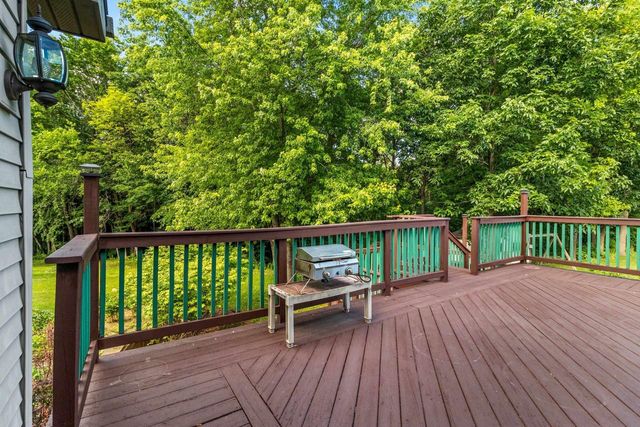W2342 VALLEYWOOD LANE, Appleton, WI 54915