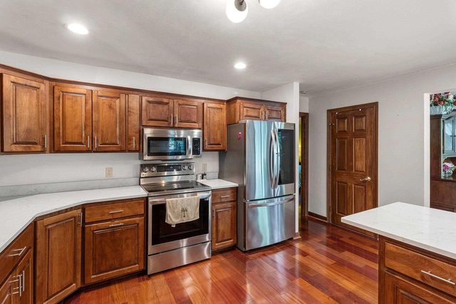 W2342 VALLEYWOOD LANE, Appleton, WI 54915