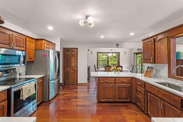 W2342 VALLEYWOOD LANE, Appleton, WI 54915