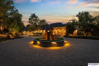 21509 Ridgewood Road, Elkhorn, NE 68022