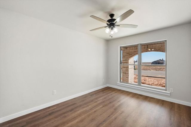 1204 E 31st Street, Wolfforth, TX 79382