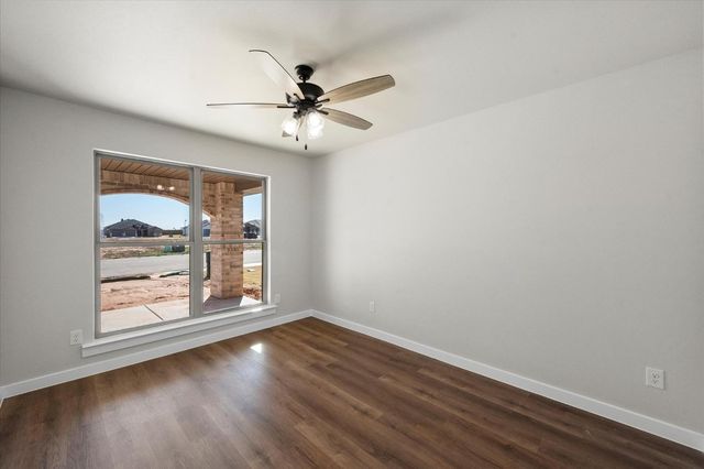 1204 E 31st Street, Wolfforth, TX 79382