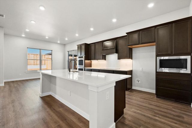 1204 E 31st Street, Wolfforth, TX 79382