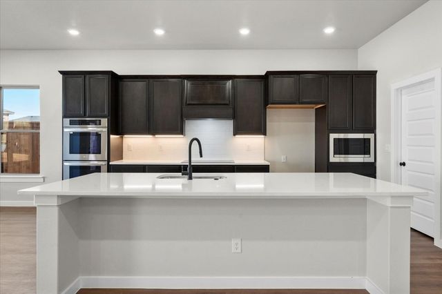 1204 E 31st Street, Wolfforth, TX 79382