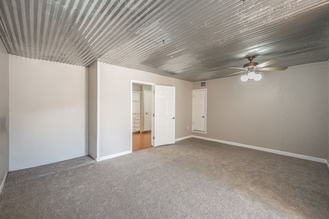 1700 Brookhaven Street, Cleburne, TX 76033