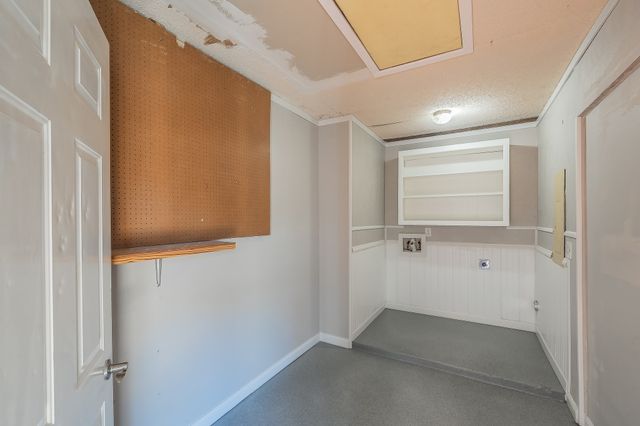 1700 Brookhaven Street, Cleburne, TX 76033