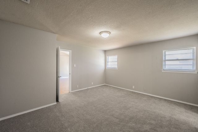 1700 Brookhaven Street, Cleburne, TX 76033