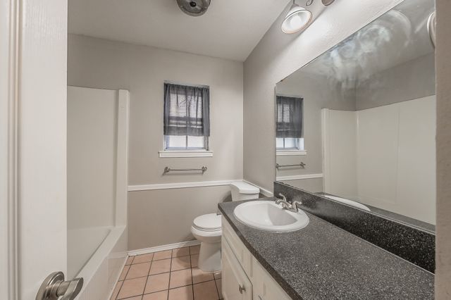 1700 Brookhaven Street, Cleburne, TX 76033