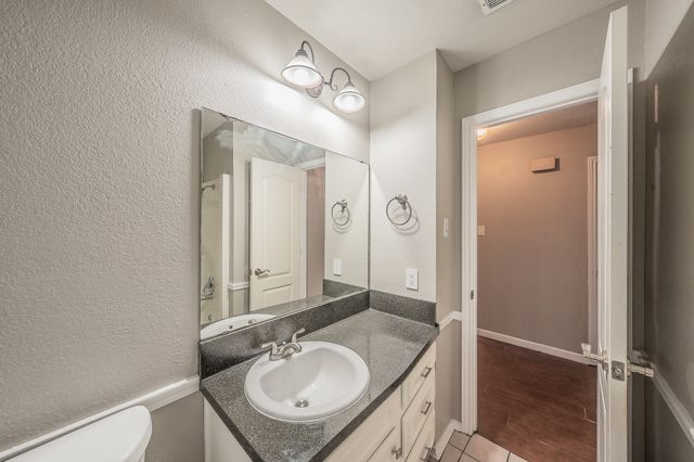 1700 Brookhaven Street, Cleburne, TX 76033