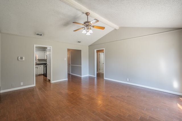 1700 Brookhaven Street, Cleburne, TX 76033