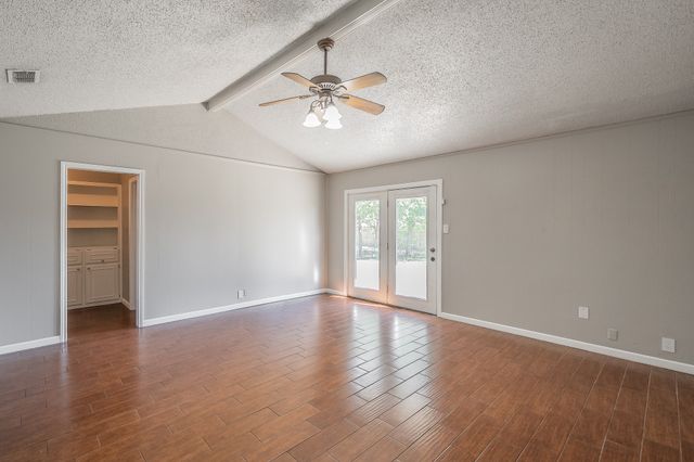 1700 Brookhaven Street, Cleburne, TX 76033