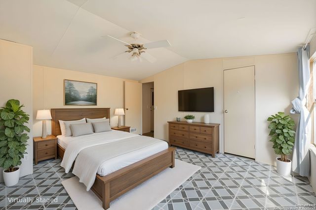 313 Big Meadows Dr, Bandera, TX 78003