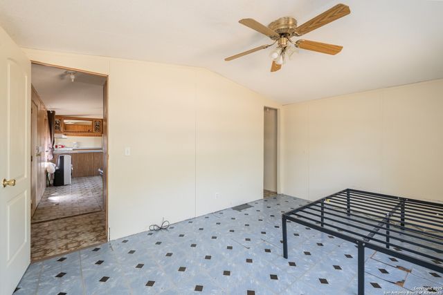 313 Big Meadows Dr, Bandera, TX 78003