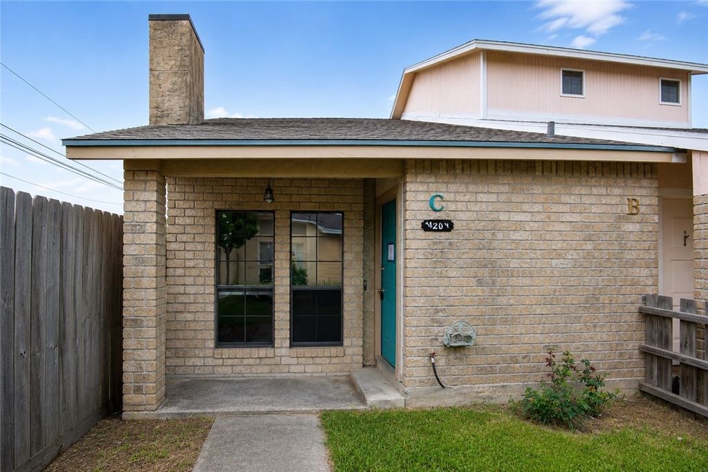 11209 Willowood Creek Dr C, Corpus Christi, TX 78410