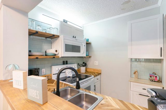 415 Ocean Creek Dr Apt 2208, Myrtle Beach, SC 29572