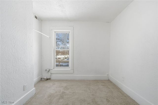 333 Lloyd Street, Akron, OH 44301