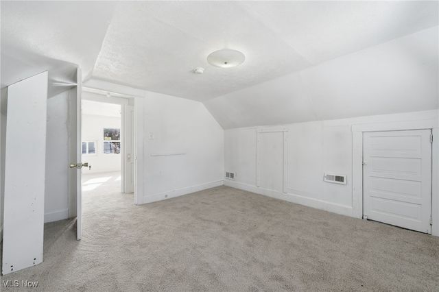 333 Lloyd Street, Akron, OH 44301