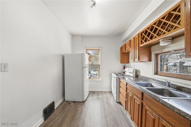 333 Lloyd Street, Akron, OH 44301