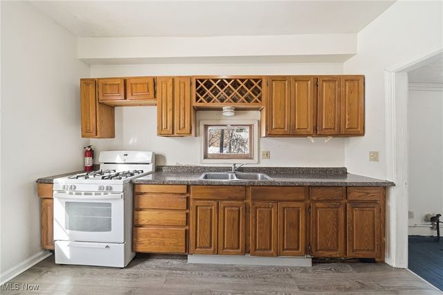 333 Lloyd Street, Akron, OH 44301