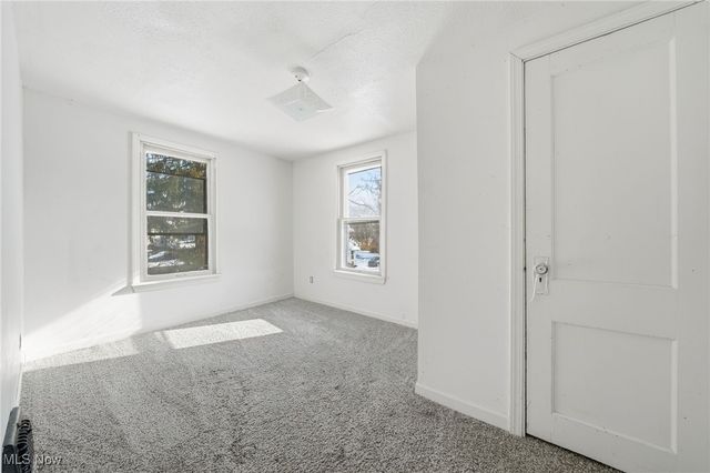 333 Lloyd Street, Akron, OH 44301