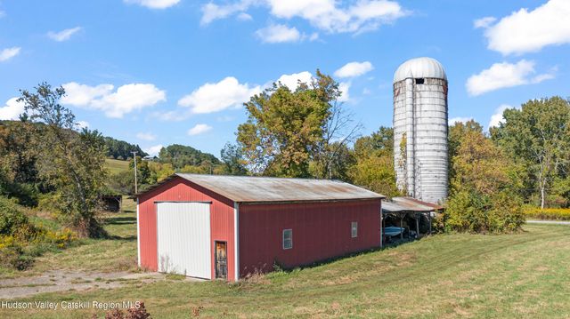 1745 County Route 7, Ancram, NY 12502