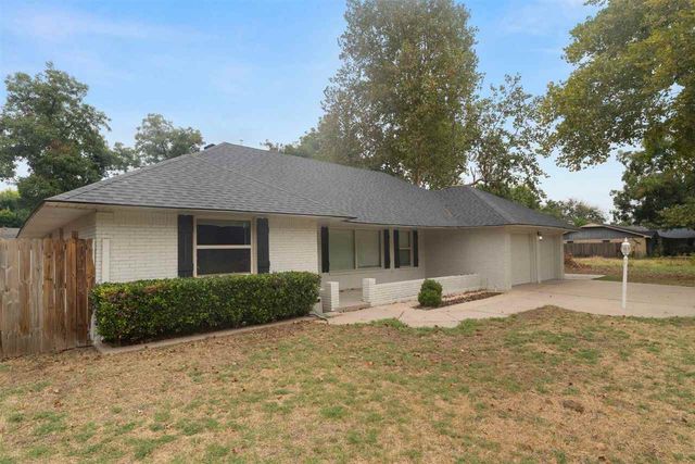 906 NW 41st St, Lawton, OK 73505
