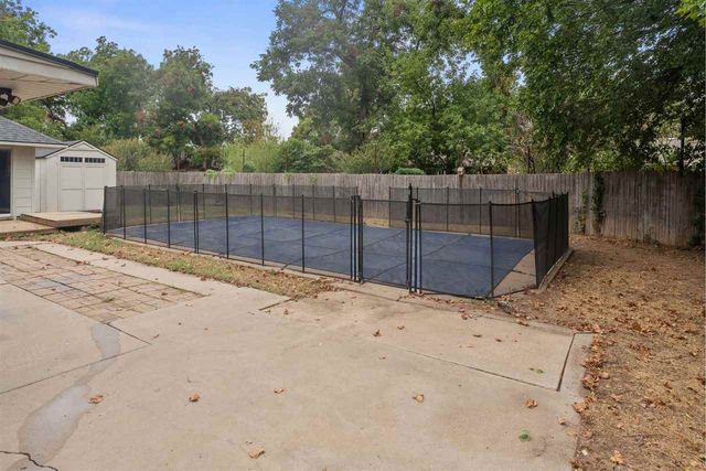 906 NW 41st St, Lawton, OK 73505