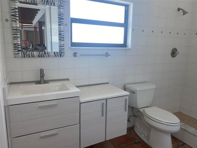 2143 NE 65th Street, Fort Lauderdale, FL 33308