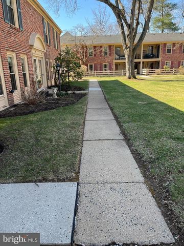 154 ALBEMARLE DR, Blue Bell, PA 19422