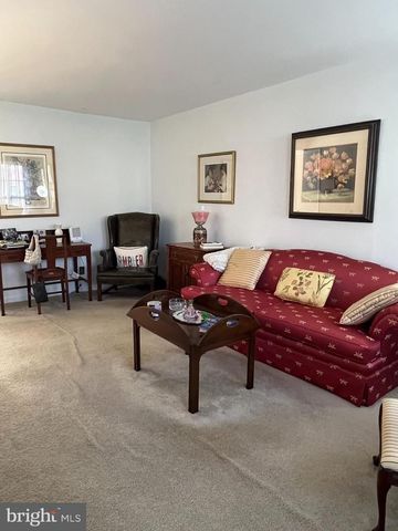 154 ALBEMARLE DR, Blue Bell, PA 19422