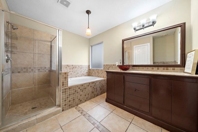 6615 Wellington Meadows Drive, Katy, TX 77449