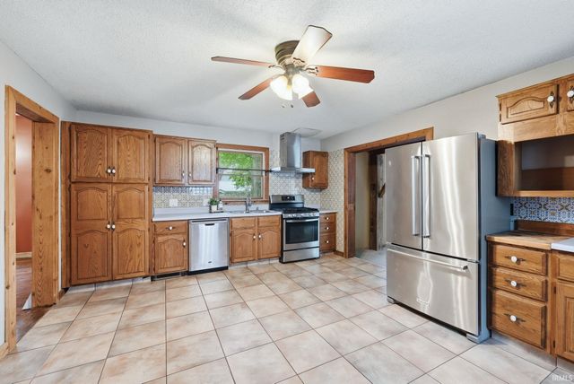 711 N Jackson Street, Auburn, IN 46706