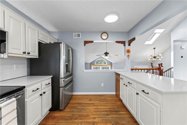 18970 W 163rd Terrace, Olathe, KS 66062