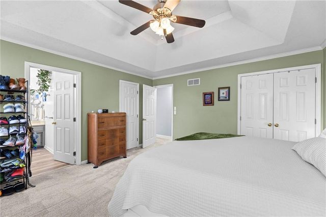 18970 W 163rd Terrace, Olathe, KS 66062