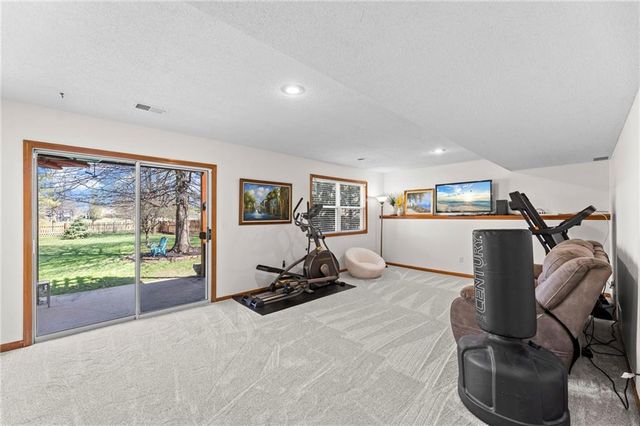 18970 W 163rd Terrace, Olathe, KS 66062