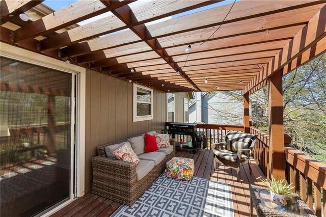 18970 W 163rd Terrace, Olathe, KS 66062