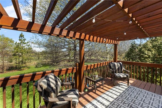 18970 W 163rd Terrace, Olathe, KS 66062