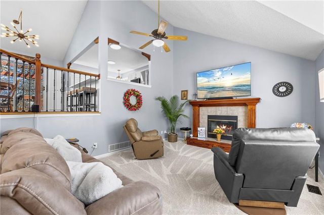 18970 W 163rd Terrace, Olathe, KS 66062