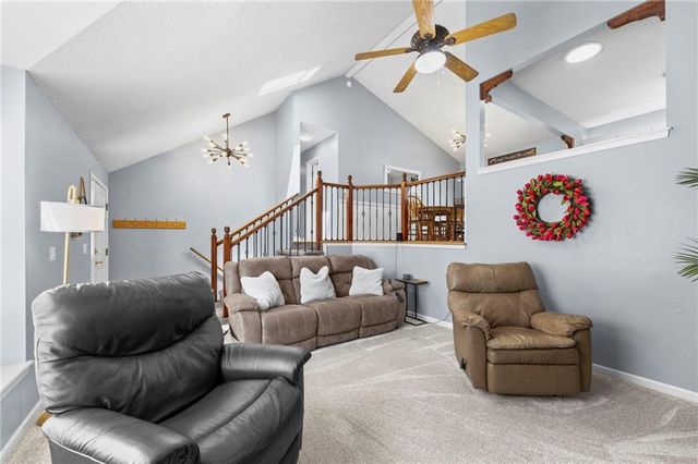 18970 W 163rd Terrace, Olathe, KS 66062