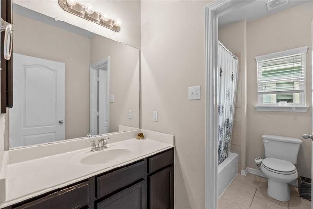 2828 Sand Dune Drive, Seabrook, TX 77586