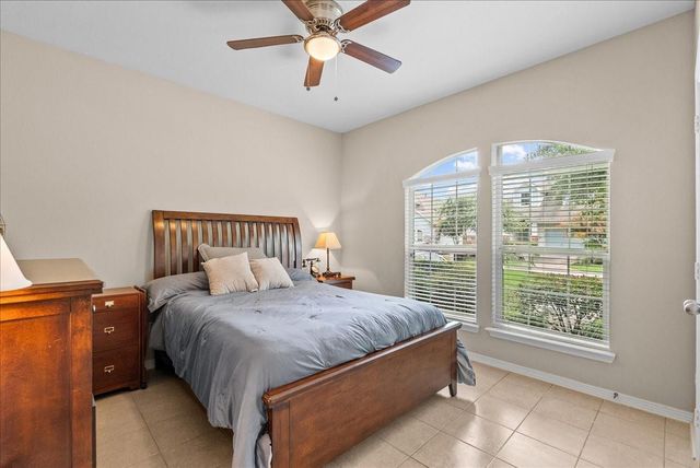 2828 Sand Dune Drive, Seabrook, TX 77586